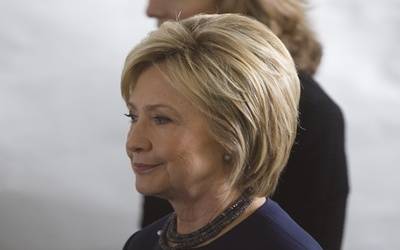 Hillary CLinton20160507144259_l